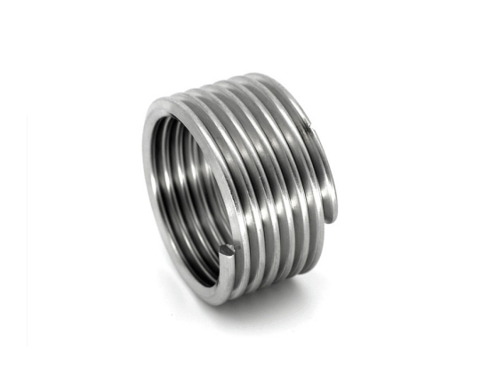 鋼絲螺套可以在很大程度上延長(zhǎng)螺紋的使用周期